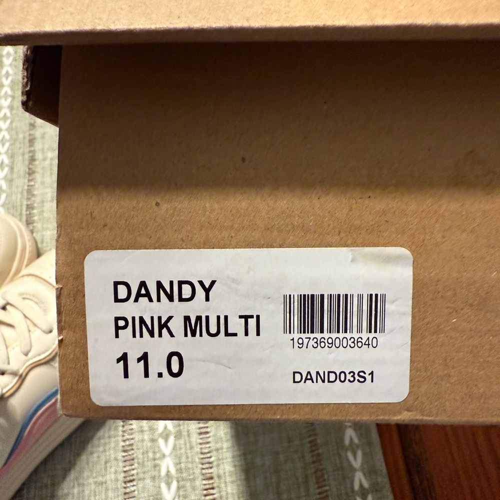 Steve Madden Women’s LNWB Pastel and White Casual Fashion Sneakers - Size 11 - Picture 6 of 7